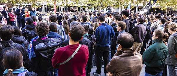 La communauté universitaire se mobilise contre les coupes budgétaires